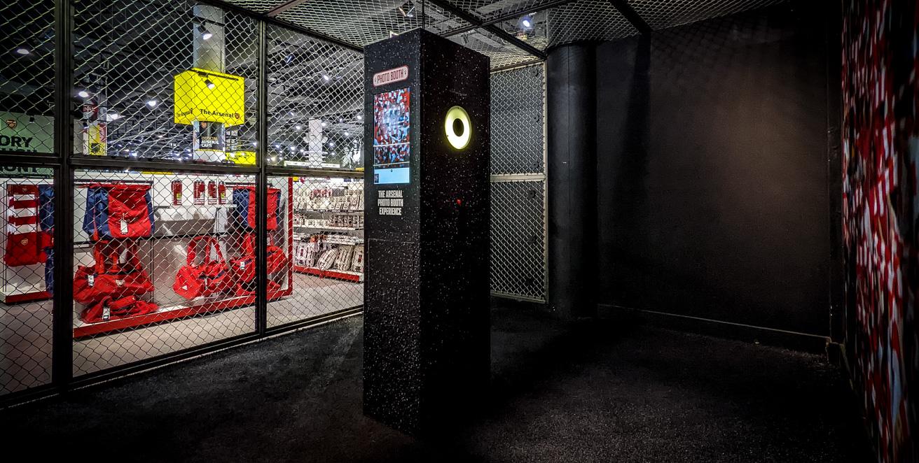 Adidas - Emirates Stadium